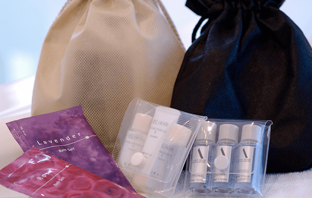 Amenity pouch service available for women only