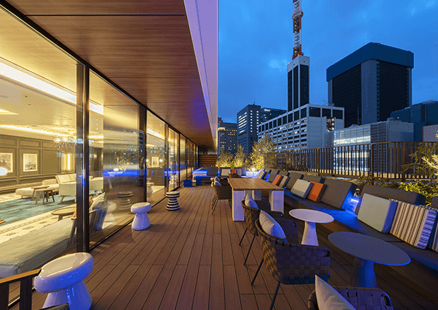 Terrace Lounge / Night