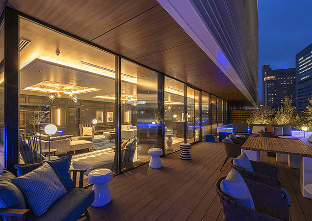 Terrace Lounge / Night