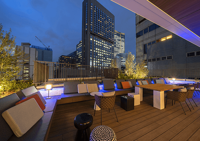 Terrace Lounge / Night