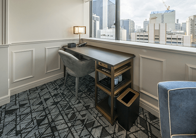 All rooms have desks