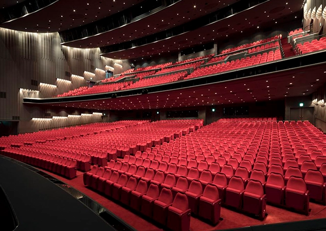Tokyo Takarazuka Theater / 4 minutes walk