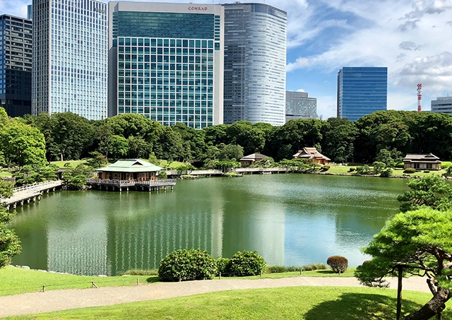 Hama-rikyu Gardens / Approx. 24 minutes walk