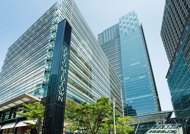 TOKYO MIDTOWN / Approximately 21 minutes by train and on foot