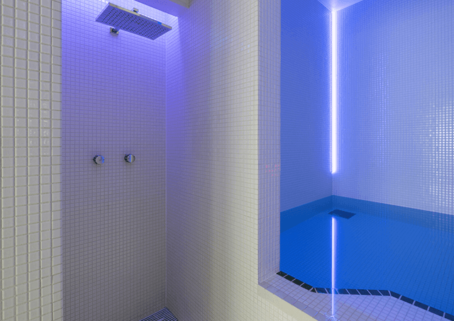 Corridor Bath / Shower