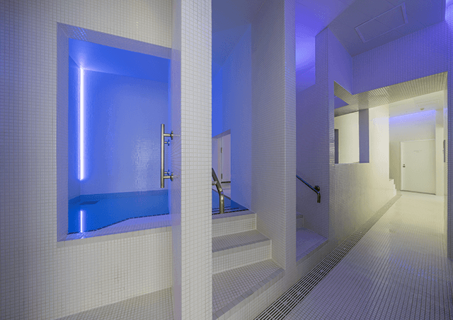 Corridor Bath / Cold Bath