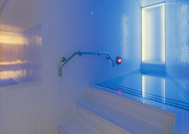 Corridor Bath / Cold Bath