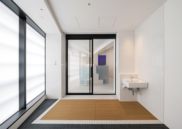 Corridor Bath / Dressing Room