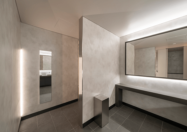 Corridor no Yu / Shared Toilet