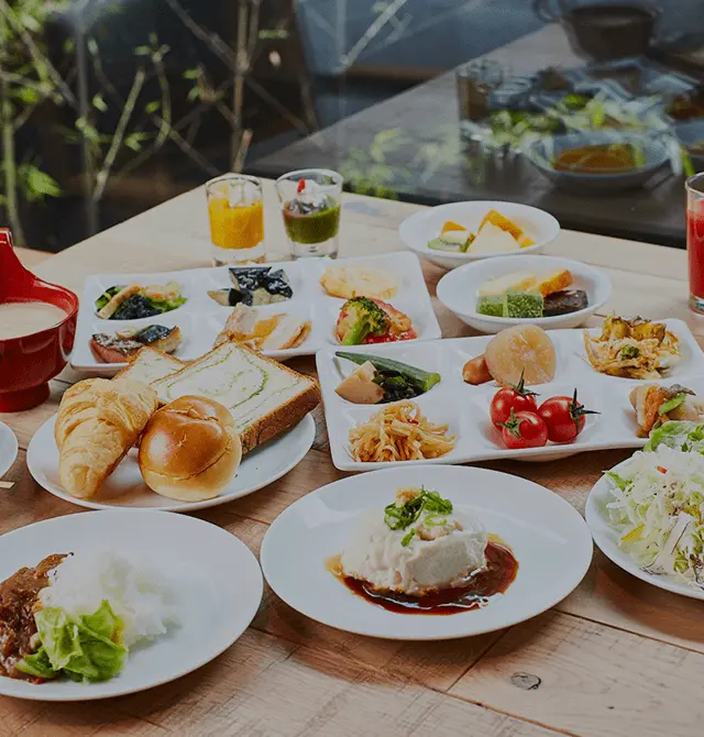 A carefully selected Japanese and Western breakfast buffet