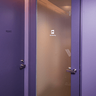 Coin laundry/Hotel basement 1F