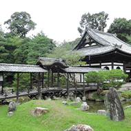 Kodaiji Temple / 13 minutes walk