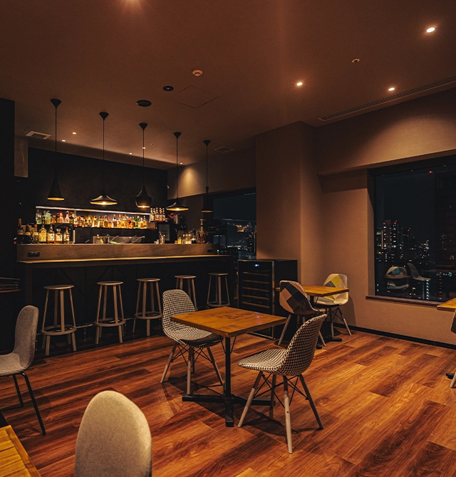 Restaurant & Roof Top Bar