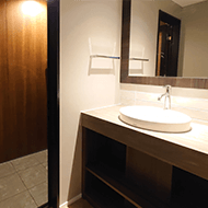 Triple (Quad Available) / Washbasin