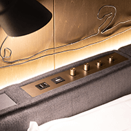 Common to all rooms/Pillow-side outlet