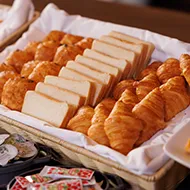 Breakfast/Japanese and Western buffet