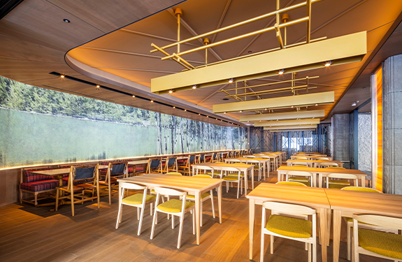 Interior photos of HOKUSAI RESTAURANT&CAFE