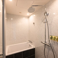 Executive double windows (with bath)